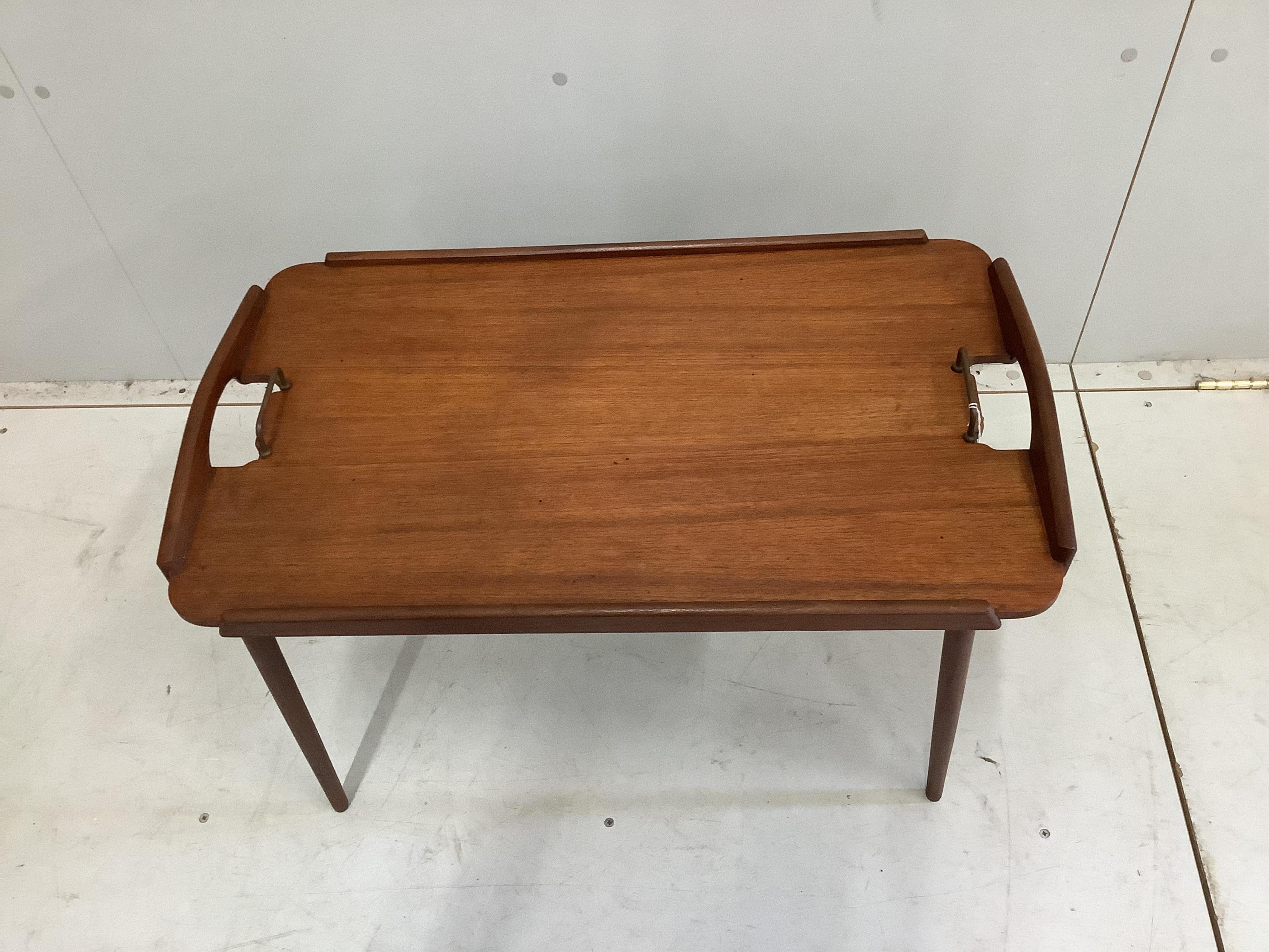 Bendt Winge (1907-1983), a Norwegian teak folding table, width 68cm, depth 40cm, height 50cm